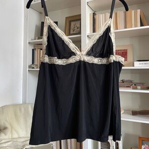 Elegant Black Lace Trim Chemise
